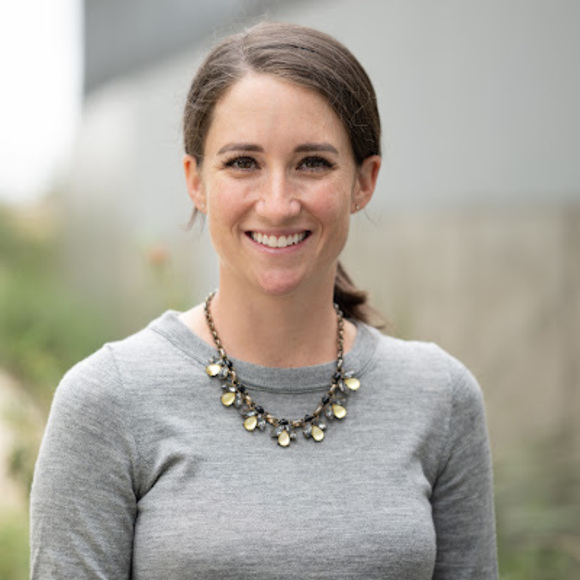 Meet your Posher, Laura - Picture 1 of 1